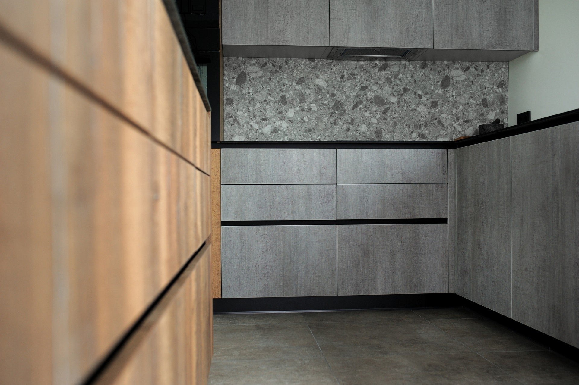 Industrial Kitchen with Island – Lithuania